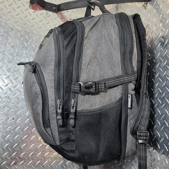 OGIO Prospect Professional Utility Backpack - Picture 9 of 11